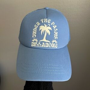 NEVER WORN BILLABONG HAT